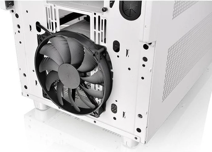 Thermaltake Core X9 Snow Edition weiß, Acrylfenster