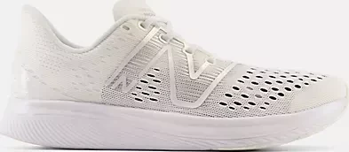 New Balance FuelCell SuperComp Pacer white/white iridescent (Damen)