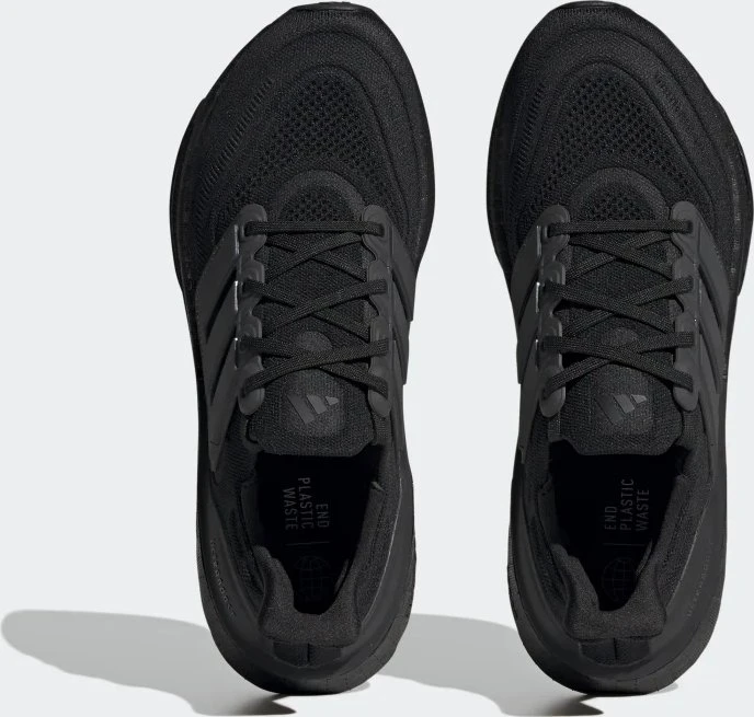adidas Ultraboost Light core black