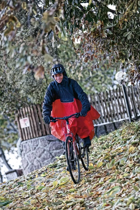 Vaude Valero Poncho dark sea