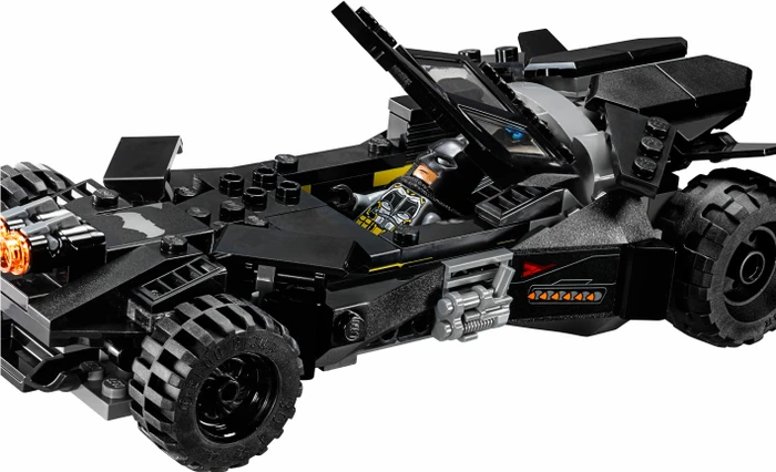 LEGO DC Universe Super Heroes - Flying Fox: Batmobil-Attacke aus der Luft