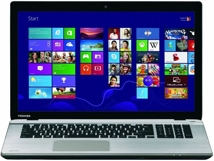Toshiba Satellite P70-A-126, silber, Core i7-4700MQ, 32GB RAM, 256GB SSD, 3TB HDD, GeForce GT 745M, DE