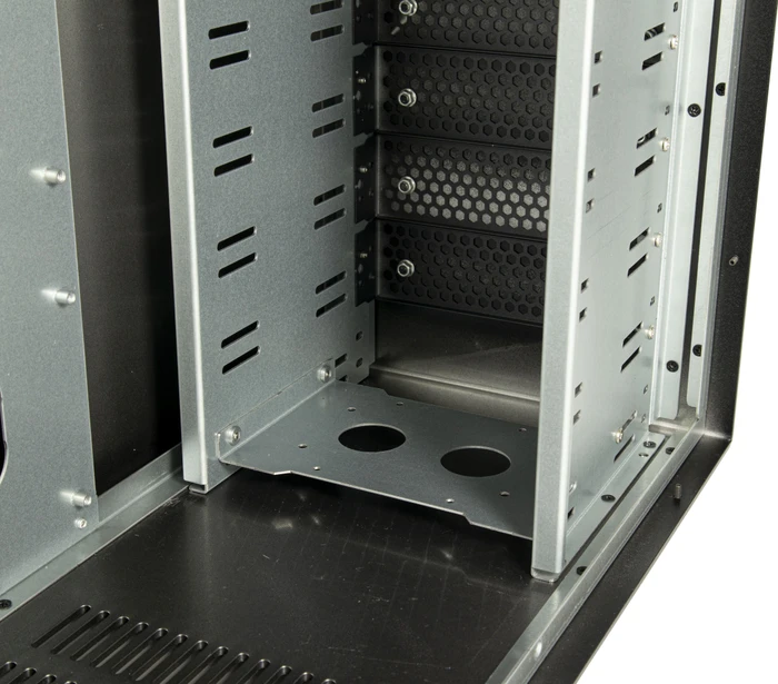 Inter-Tech Y-5508, schwarz