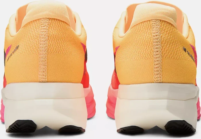 New Balance FuelCell SuperComp Elite v5 tangerine heat/white peach/pink heat (Herren)
