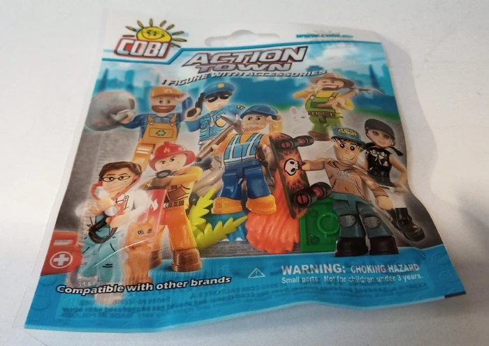Cobi Action Town 1 figure with accessories