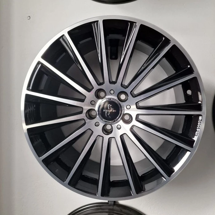 Keskin KT18 Turbo 10.0x22 5/112 ET20 (verschiedene Farben)