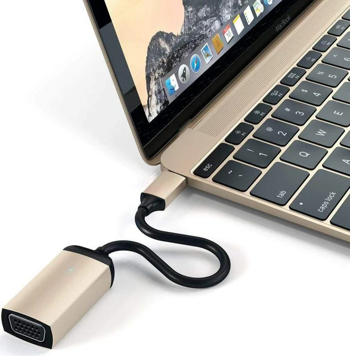 Satechi USB-C auf VGA Adapter, gold