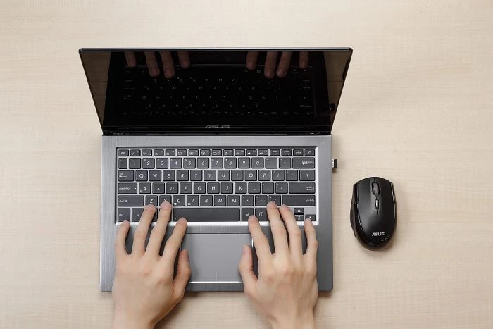 ASUS WX470, USB