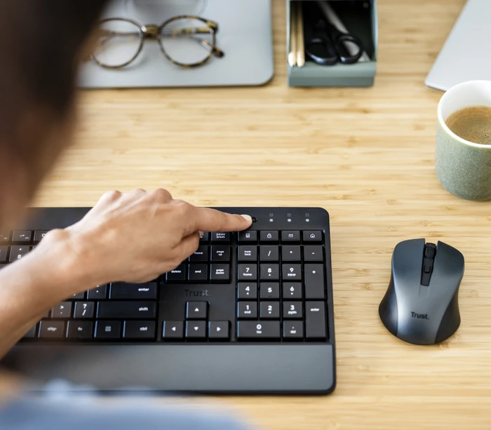 Trust Trezo Comfort Wireless Keyboard & Mouse Set, schwarz, USB, DE