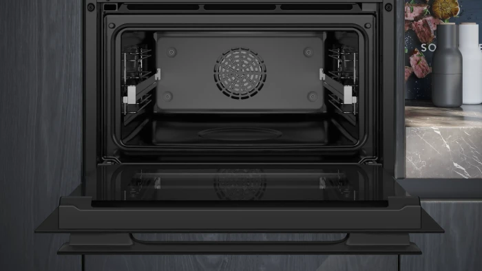 Siemens iQ700 CS938GCM1 Dampfbackofen mattschwarz