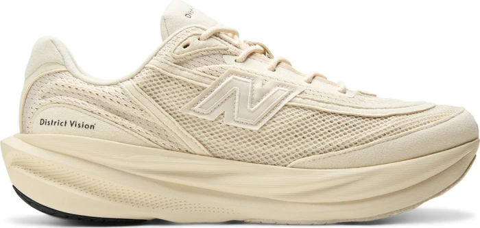 New Balance x District Vision 1080v15 linen/black (Herren)