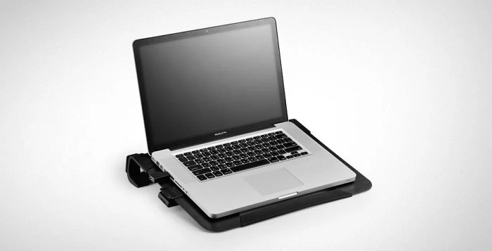 Cooler Master Notebook-Halterung/Notebook-Kühler bis 19"