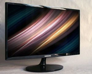 Samsung SyncMaster S23A700D, 23"