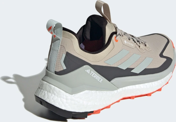adidas Terrex Free Hiker 2.0 Low GTX wonder beige/core black/semi impact orange (Damen)