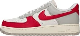 Nike Air Force 1 07 LV8 light iron ore/pale ivory/phantom/gym red (Herren)