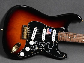 Fender Stevie Ray Vaughan Stratocaster PF 3-Color Sunburst