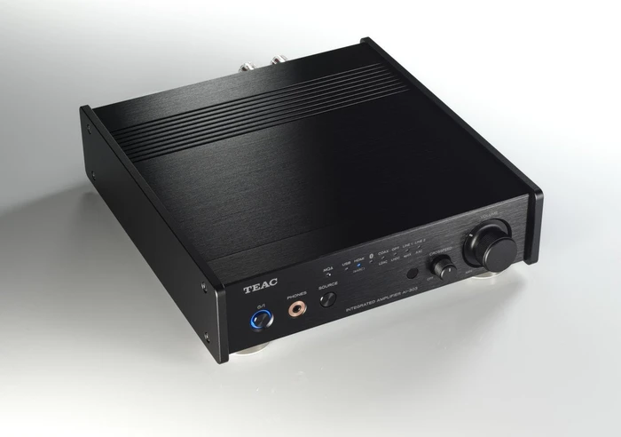 TEAC AI-303 schwarz