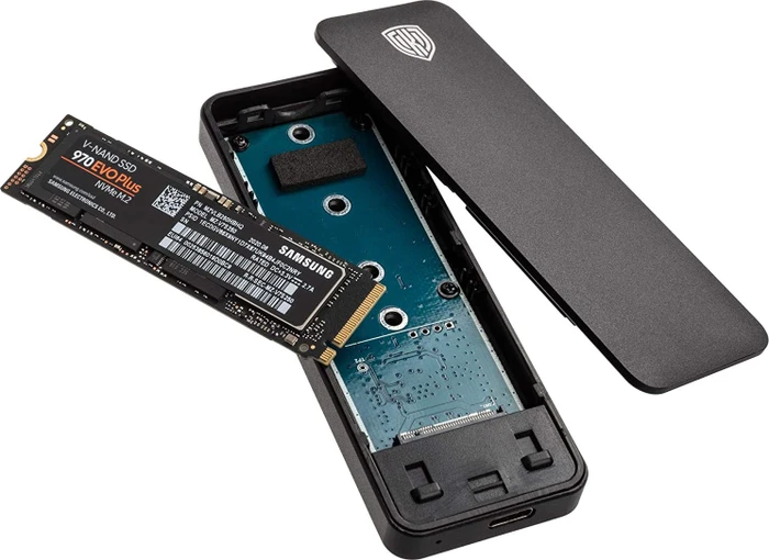 Kolink M.2 PCIe SSD enclosure with USB-C, USB-C 3.1