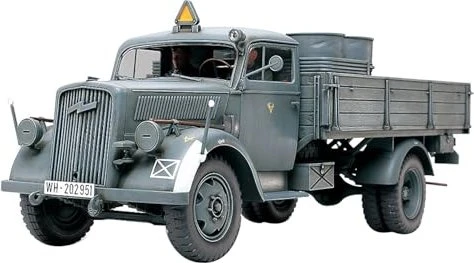 Tamiya WWII Dt. Transport LKW 3to (2)