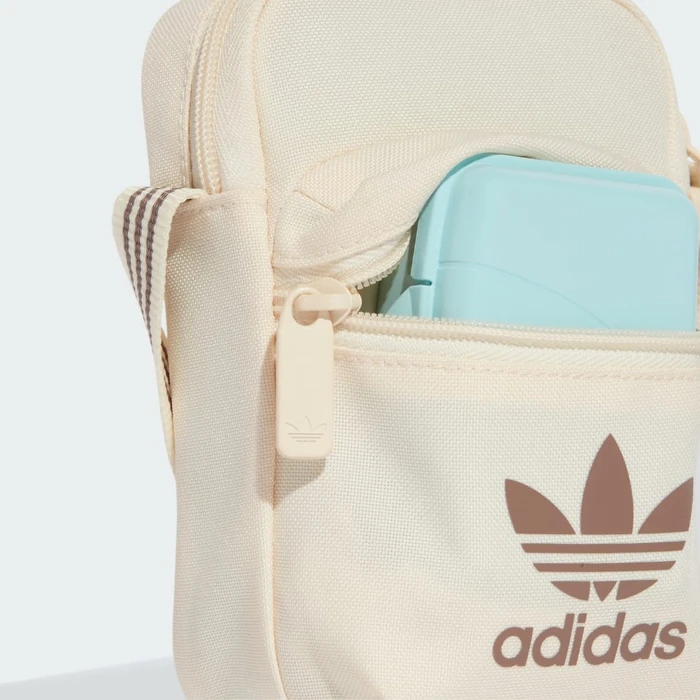 adidas Adicolor Classic Festival Umhängetasche wonder white