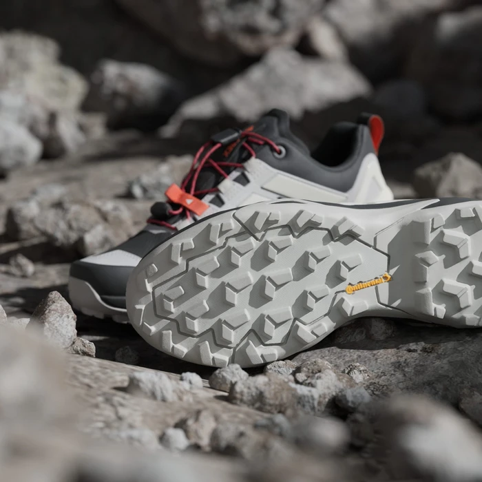 adidas Terrex Skychaser GTX core black/off white/grey one (Damen)
