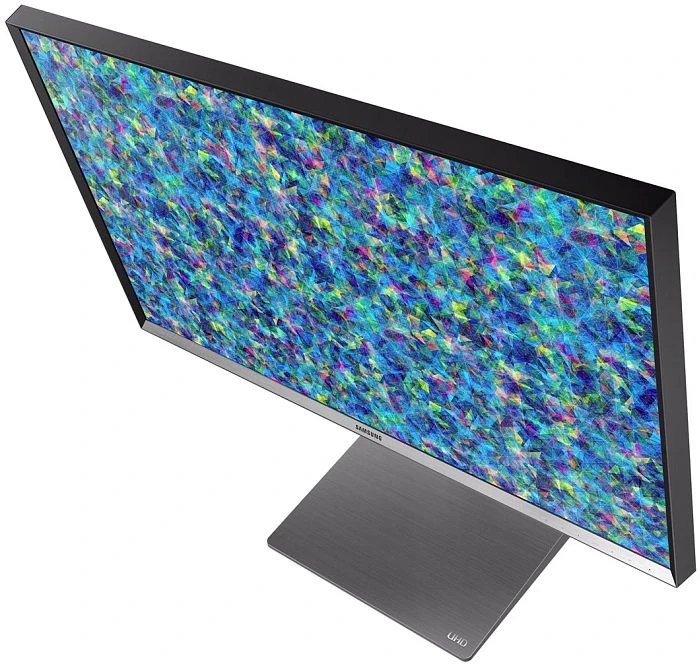 Samsung UD970, 31.5"