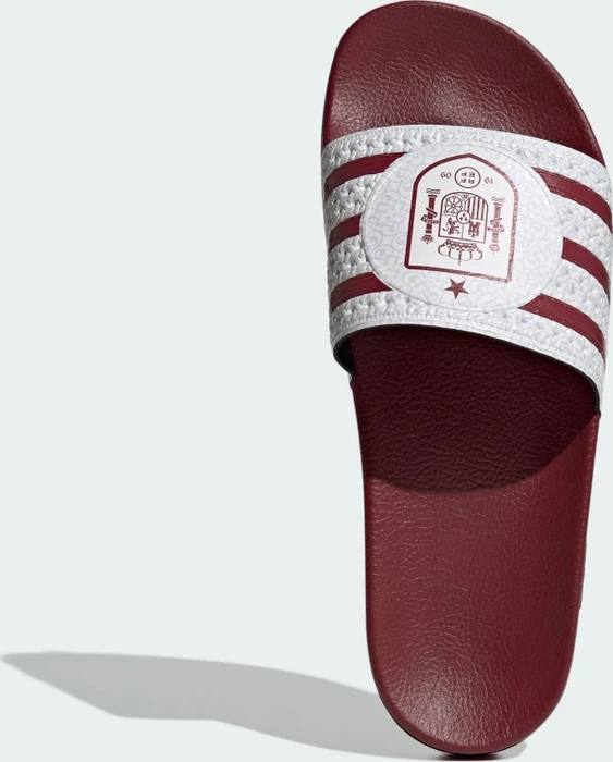 adidas Trefoil collegiate burgundy