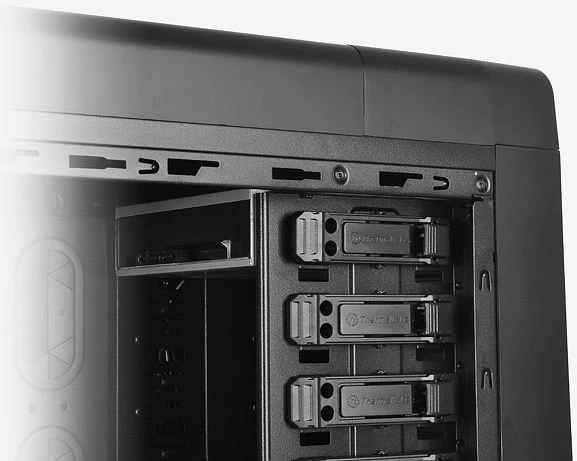 Thermaltake Urban S41, Acrylfenster