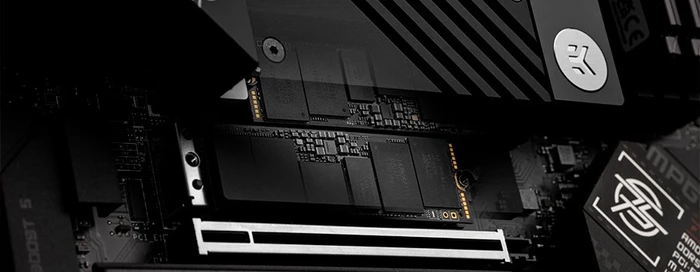 MSI MPG X670E Carbon EK X (AMD AM5)