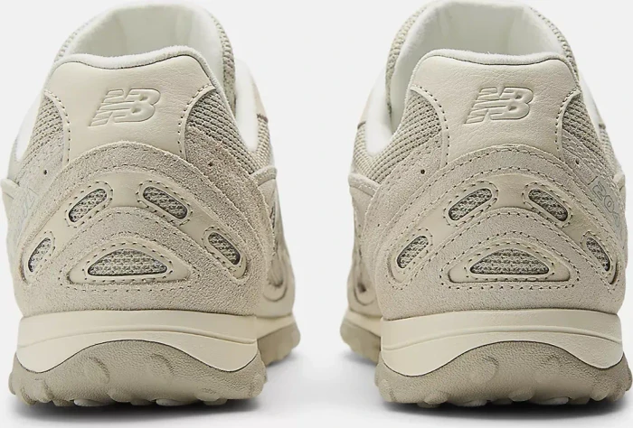 New Balance 204L sea salt/linen