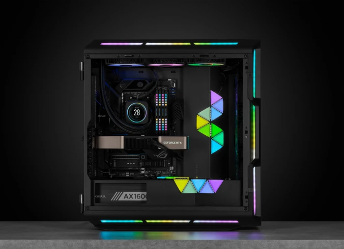 Corsair iCue 5000T RGB TG, schwarz, Glasfenster