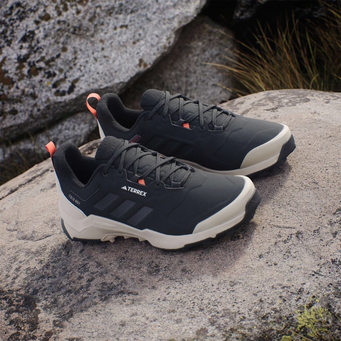 adidas Terrex AX4 Beta Cold.RDY core black/carbon/semi impact orange (Herren)