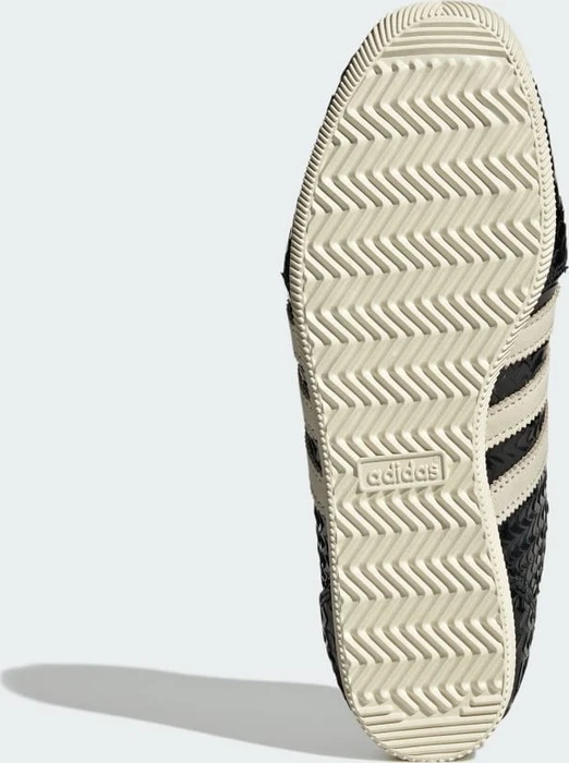 adidas Japan core black/off white