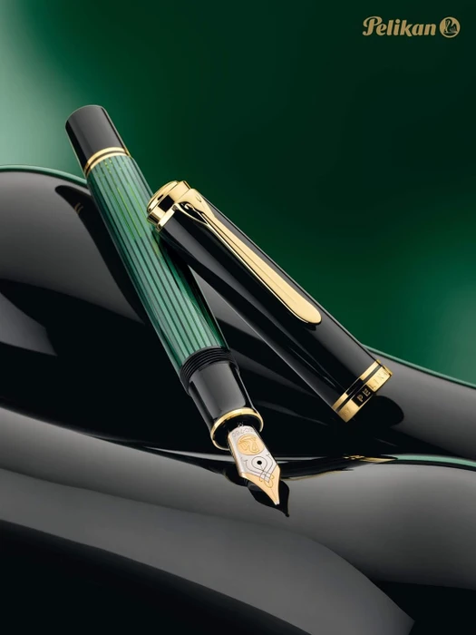 Pelikan Souverän M600 schwarz/grün, rechte Hand, mittel, Geschenkbox