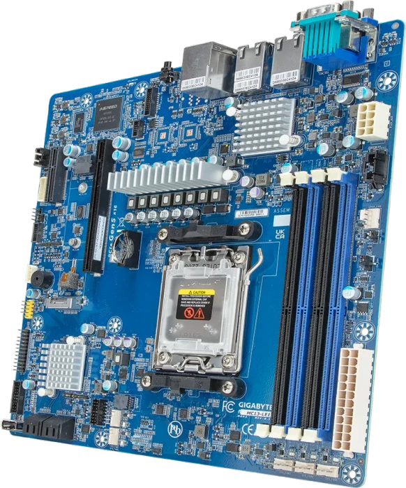 GIGABYTE MC13-LE1, bulk (AMD AM5)