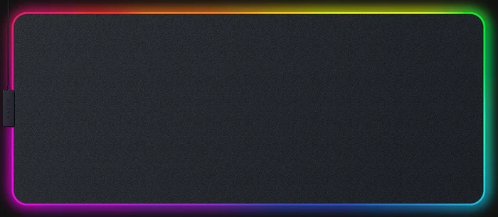 Razer Strider Chroma RGB Hybrid-Gaming-Mauspad, XXL - 900x370mm, schwarz