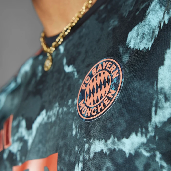adidas FC Bayern München 2024/2025 Auswärtstrikot kurzarm (Herren)
