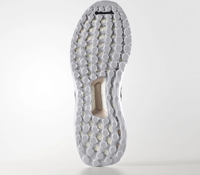 adidas Ultraboost silver metallic/solid grey/core black (Damen)