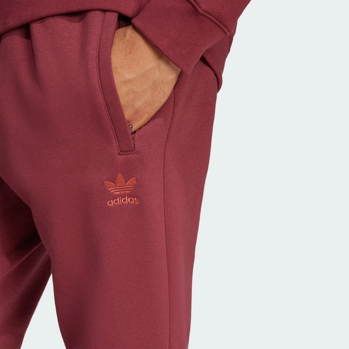 adidas Trefoil Essentials Trainingshose lang shadow red (Herren)
