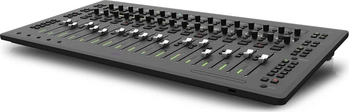 Avid S3
