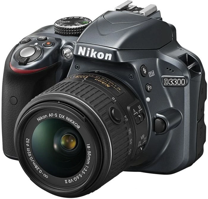Nikon D3300 grau mit Objektiv AF-S DX 18-55mm 3.5-5.6 G II VR