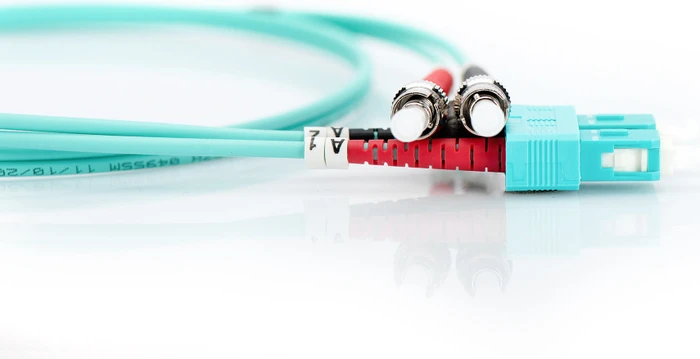 Digitus LWL Duplex Kabel, OM3, 2x ST Stecker/2x SC Stecker, 1m, türkis