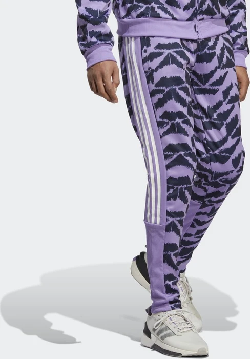 adidas Tiro Suit-Up Lifestyle Trainingshose lang violet fusion (Herren)