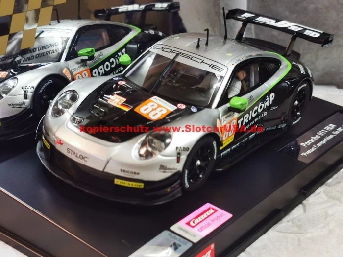 Carrera Digital 124 Porsche 911 RSR Proton Competition, No.88