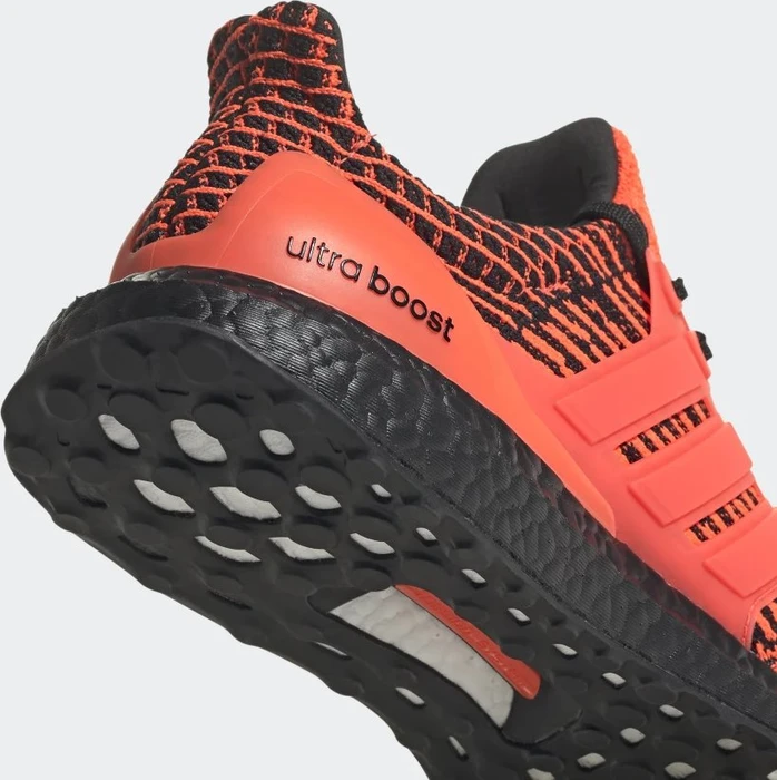 adidas Ultraboost DNA 5.0 solar red/core black (Herren)