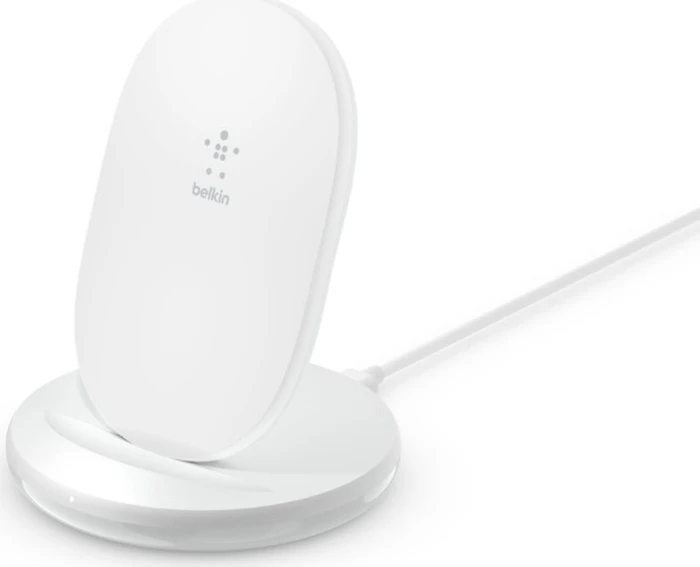 Belkin 15W Wireless Charging Stand + QC 3.0 24W Wall Charger weiß