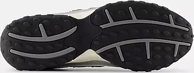 New Balance 204L silver metallic/black
