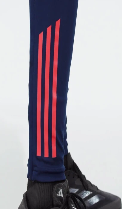 adidas Manchester United Tiro 24 Trainingshose lang night indigo/bright red (Herren)