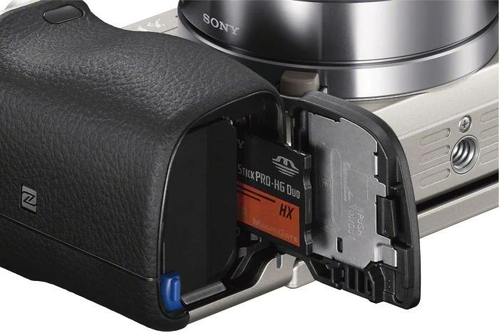 Sony Alpha 6000 silber Body