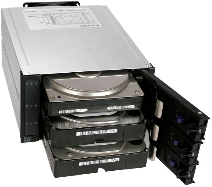 Icy Dock FlexCage MB973SP-1B